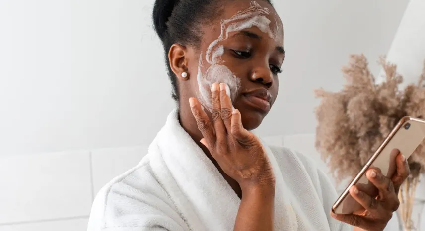 B_0016_The Rise of Personalized Skincare_ Tailor Your Routine for Optimal Results